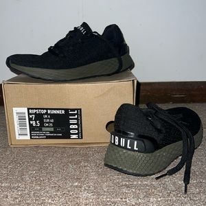 women nobull ripstop runner size 8.5 worn once